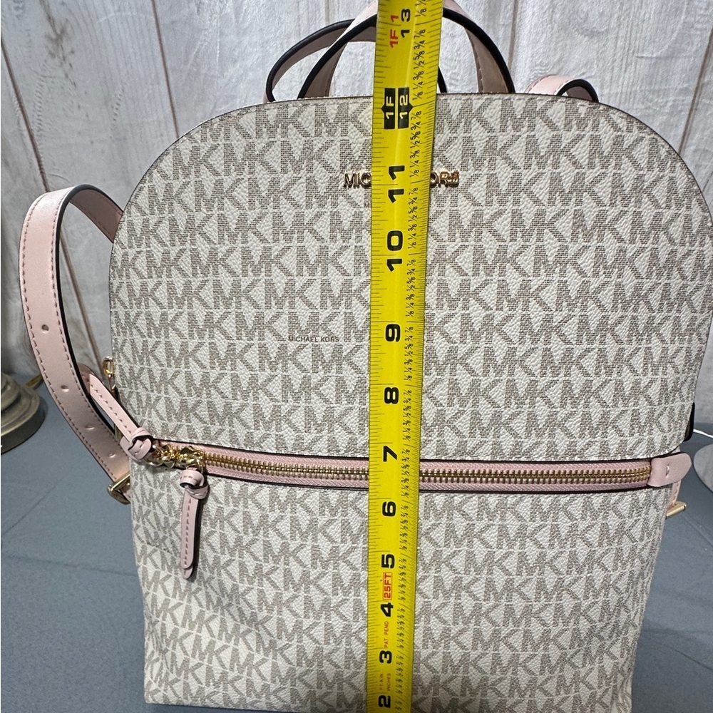 Michael Kors Medium Dallas Signature Logo Backpack - Picture 5 of 10
